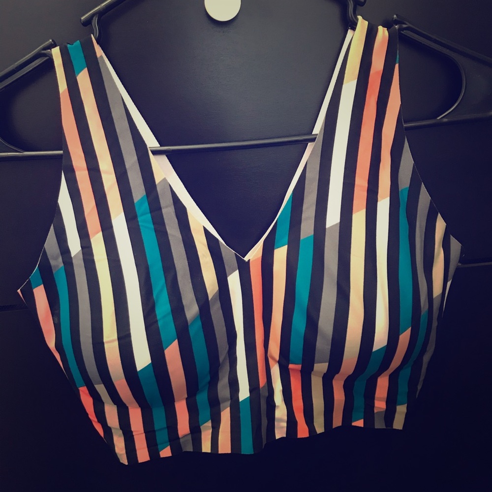 TRUE AND CO-sz Large True Body V Neck Bra